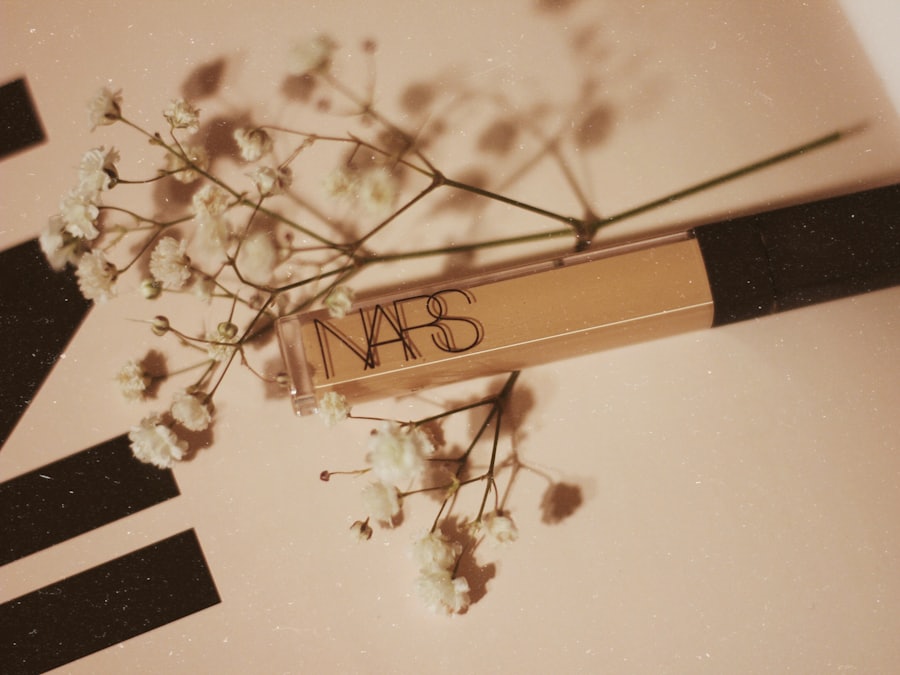 Skin Chemistry: Why the Same Perfume Behaves Differently on Different People
