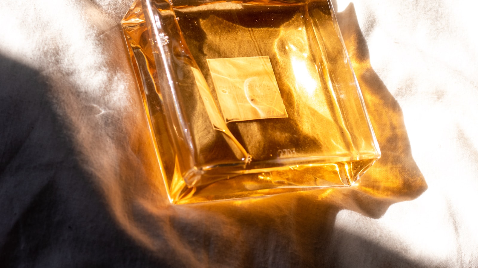 Layering and Fragrance Wardrobes: Building a Small Collection That Covers Everything